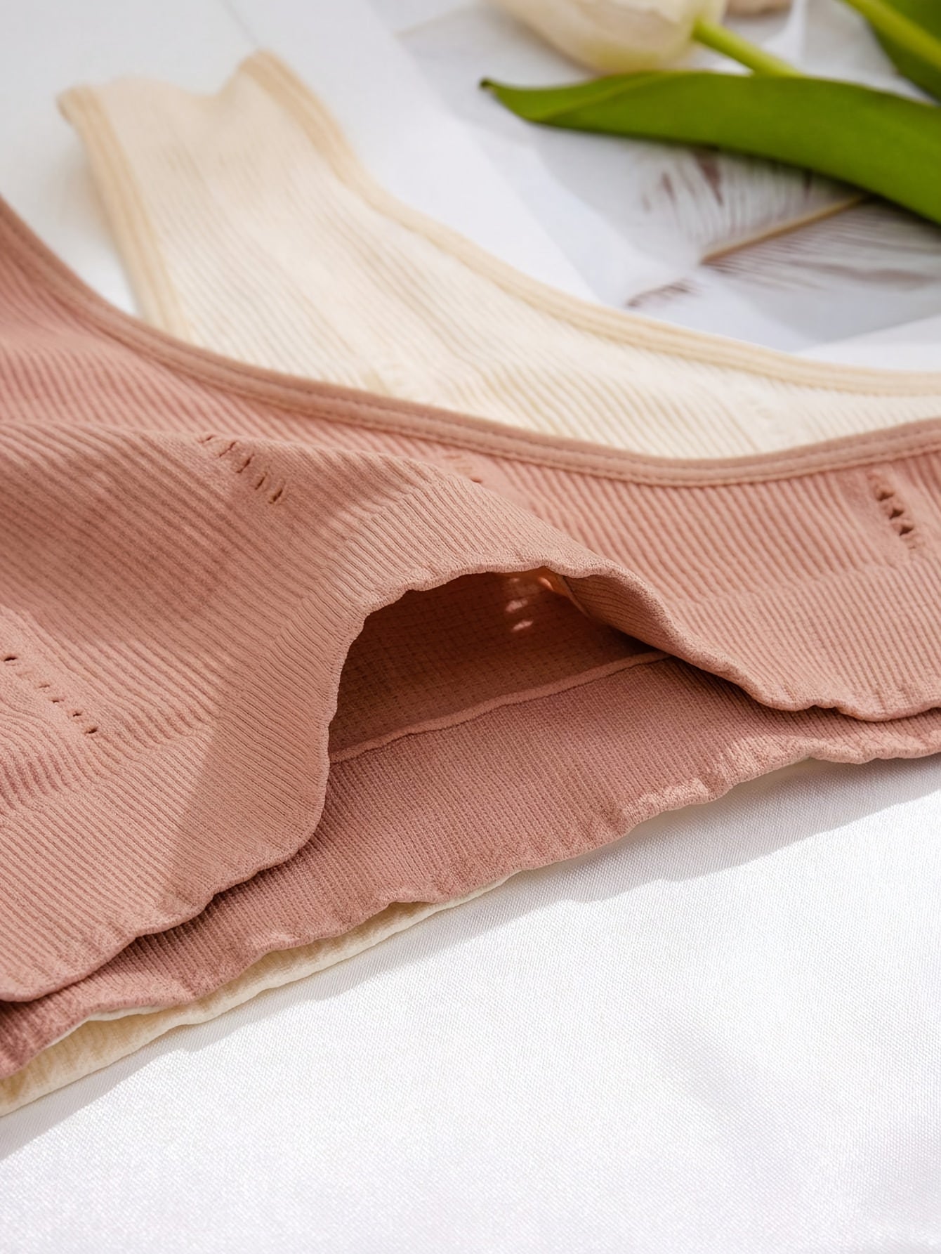 7-Pack Seamless Thong Set – Ultra-Comfort Fit