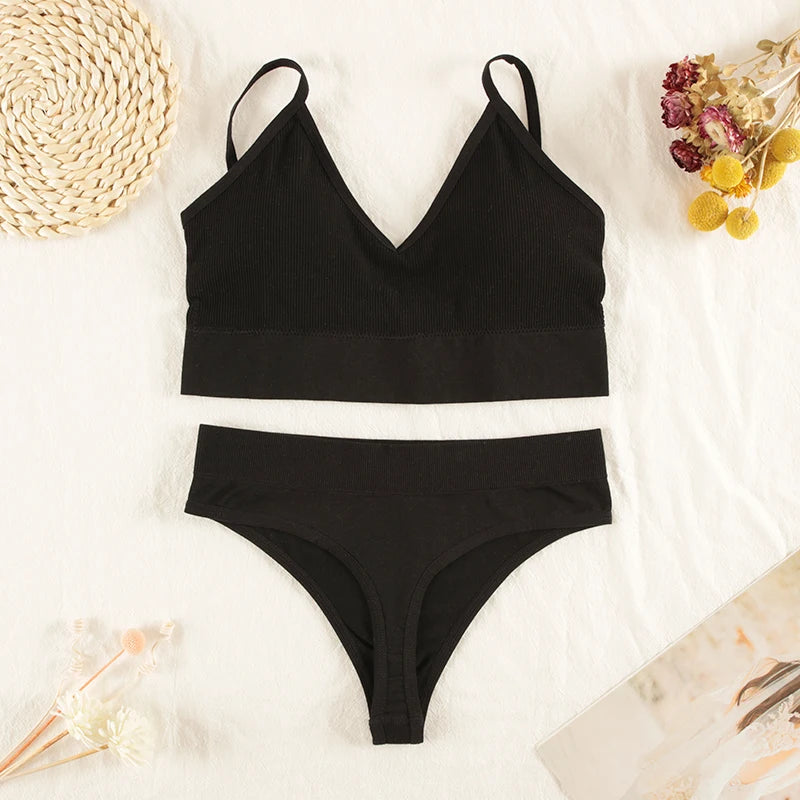 Premium Seamless Bra & Thong Bundle – Comfort meets Elegance
