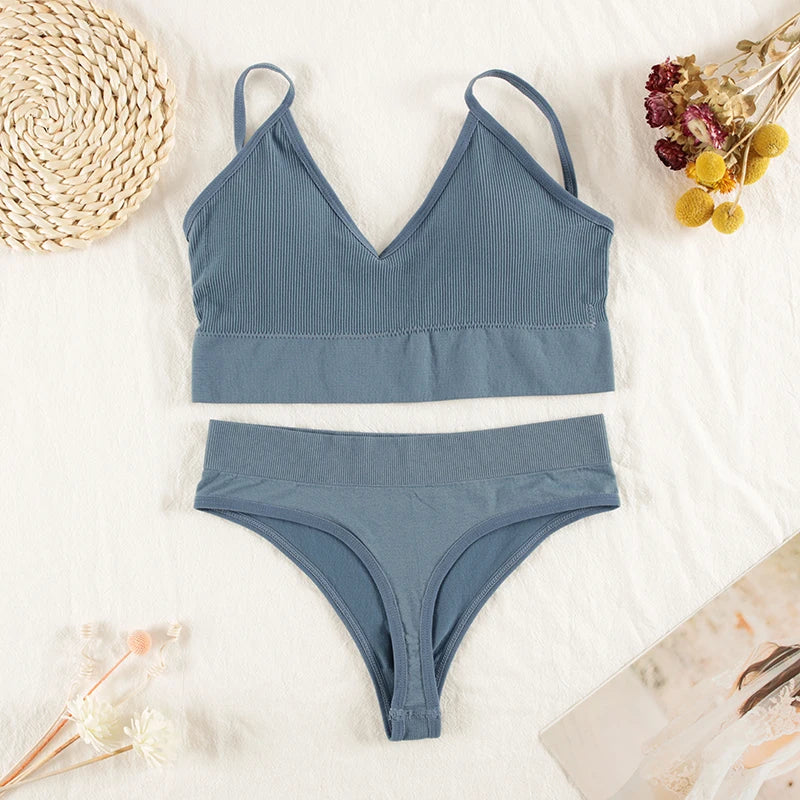 Premium Seamless Bra & Thong Bundle – Comfort meets Elegance